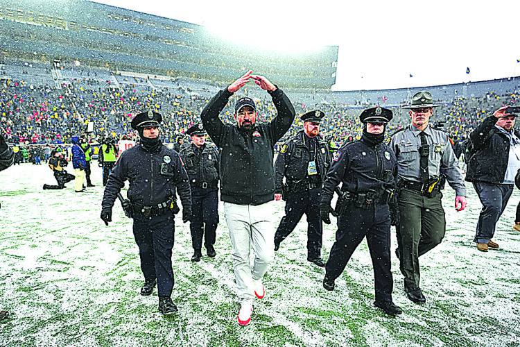 Ohio State tops Michigan 27-9, will play Indiana for title